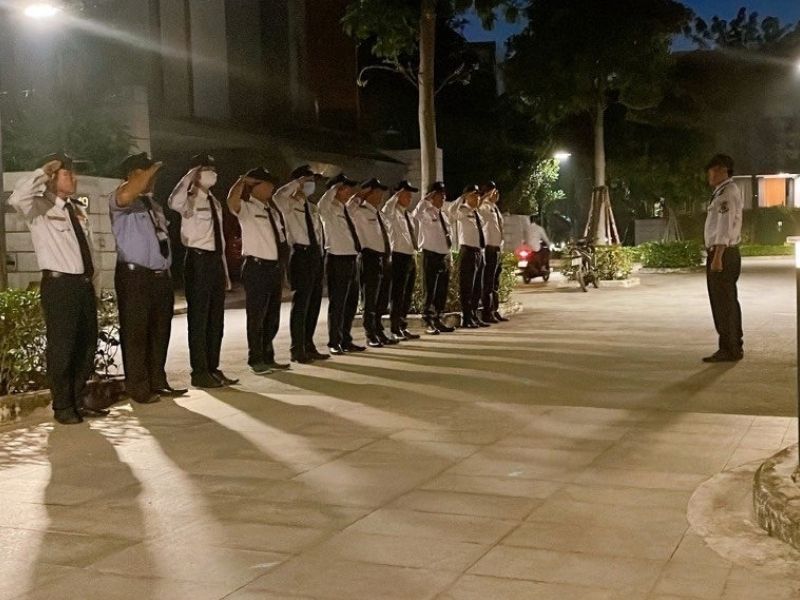 Bảo vệ thực hiện tuần tra